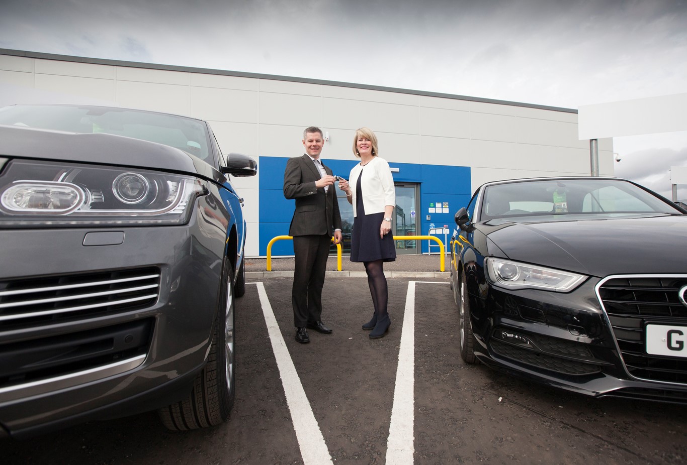 Finance Secretary officially opens new consolidated car rental centre