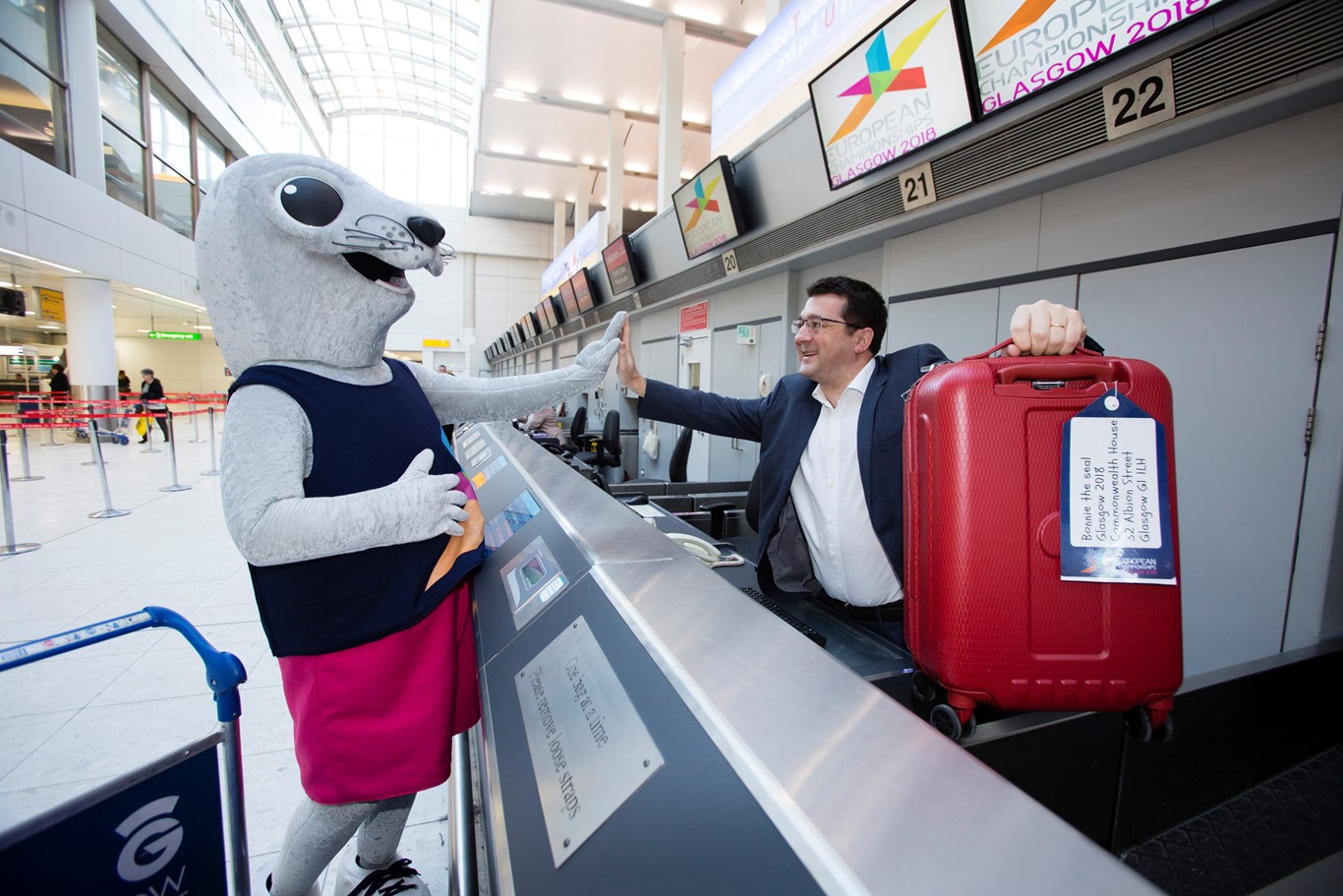 Bonnie the seal checks in as Glasgow Airport becomes latest Glasgow 2018 Official Supporter