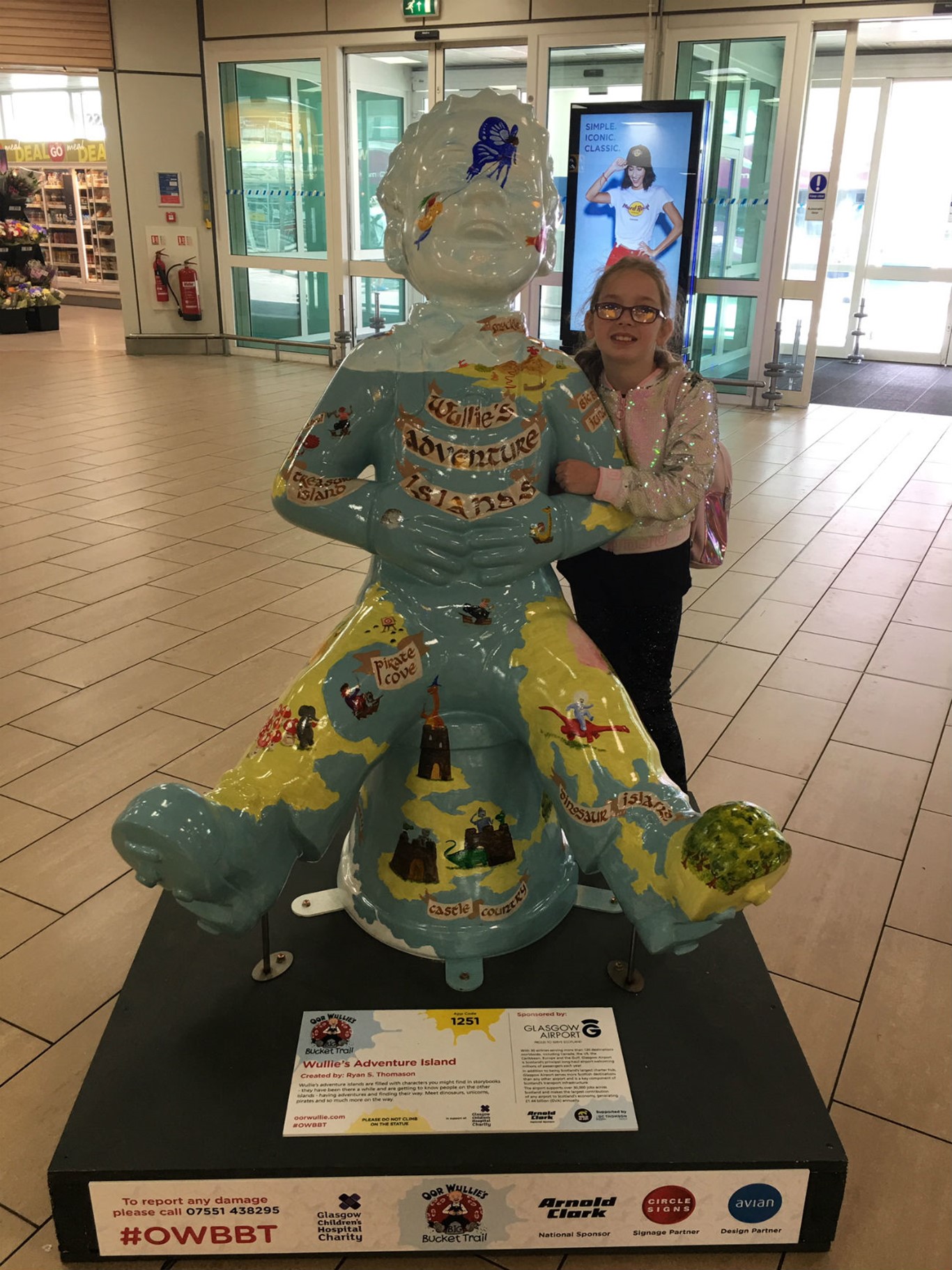 Oor Wullie adds Glasgow Airport to his bucket list
