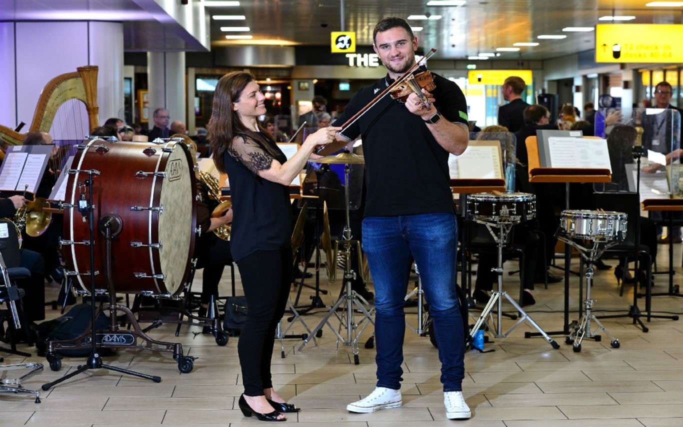 RSNO Orchestrates tribute to Scotland at Glasgow Airport