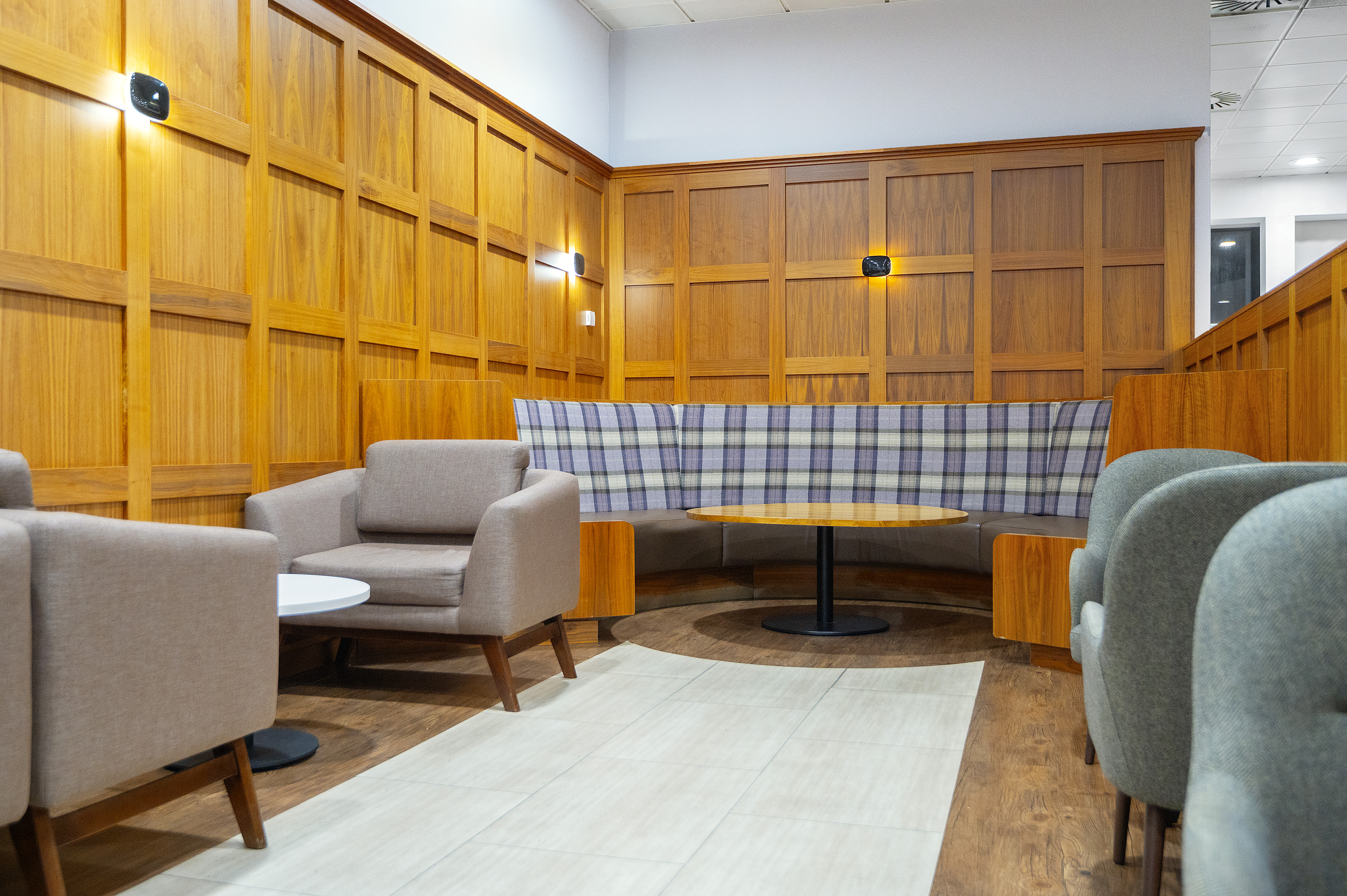Upperdecklounge 67850
