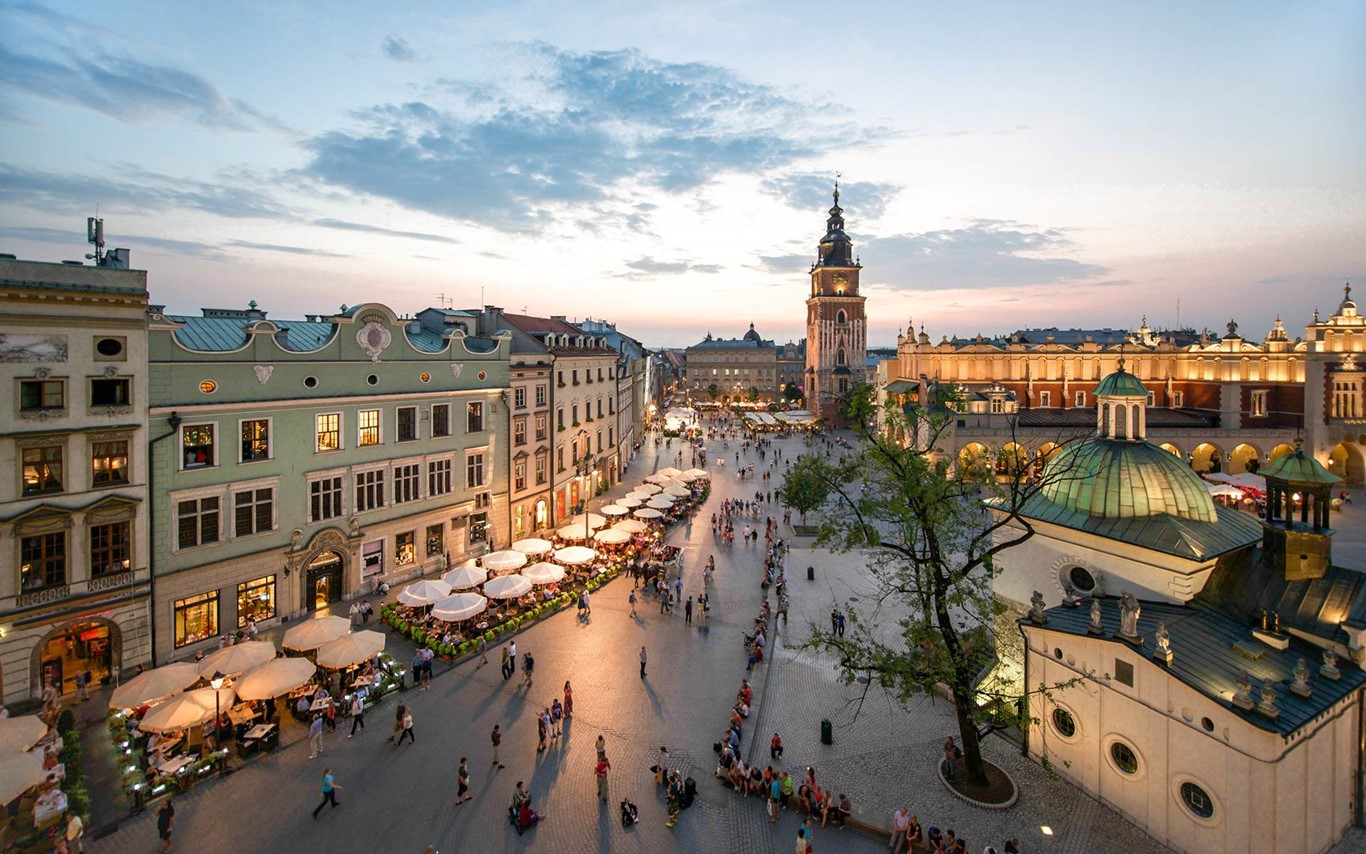 Ryanair launches two new Glasgow Airport routes to Krakow and Madrid
