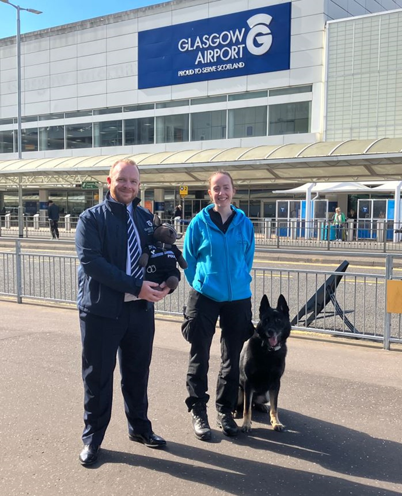 Airport's FlightPath Fund lends a paw to Scottish Police Dog Memorial charity